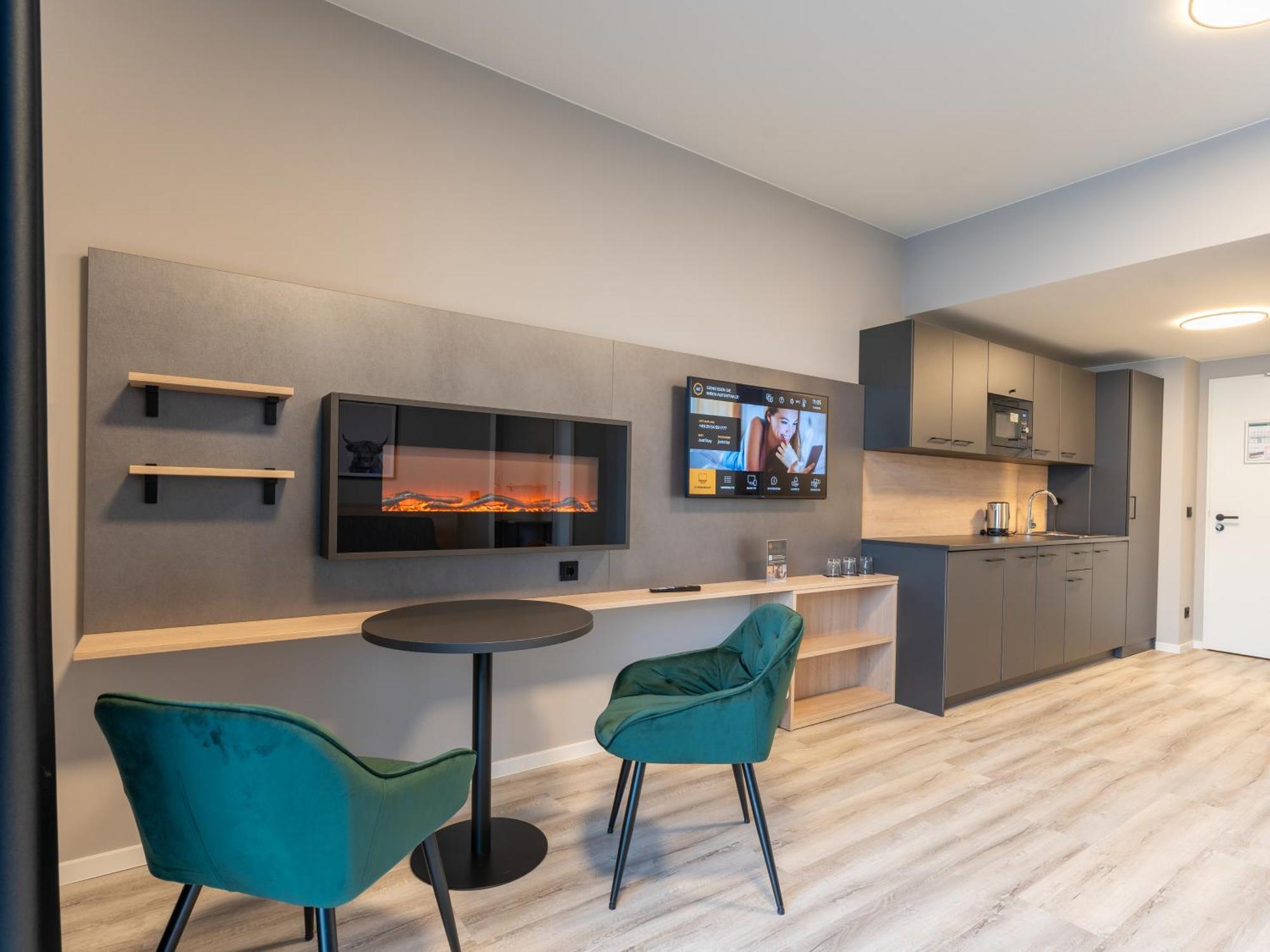 Juststay Muenchen Hotel & Apartments Vaterstetten Esterno foto